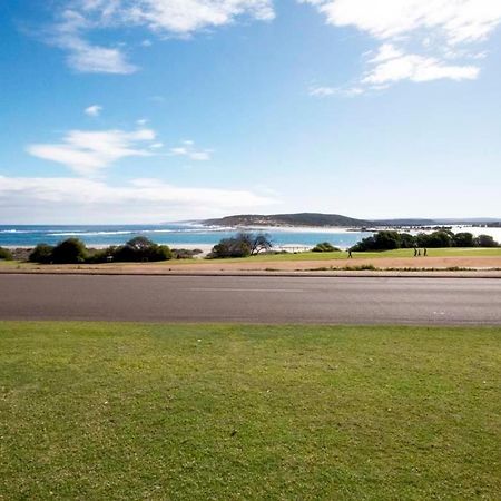 Pelican Shore Oceanfront Villa 6 Kalbarri Esterno foto